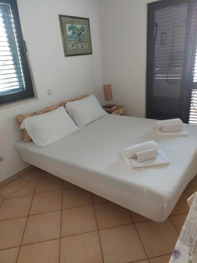 Apartmani Lavanda Pag Town Kültér fotó